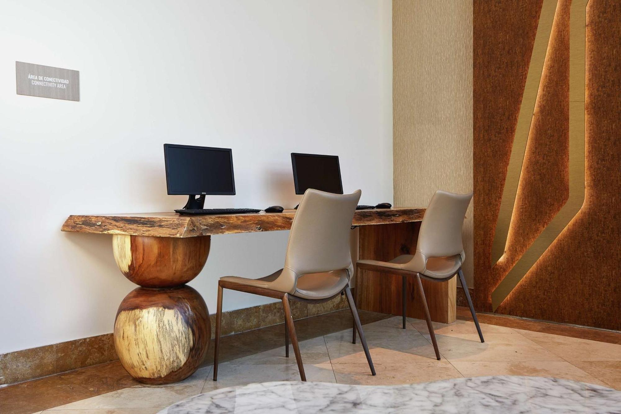 מלון Hilton Doubletree By Hilton מנאגווה מראה חיצוני תמונה