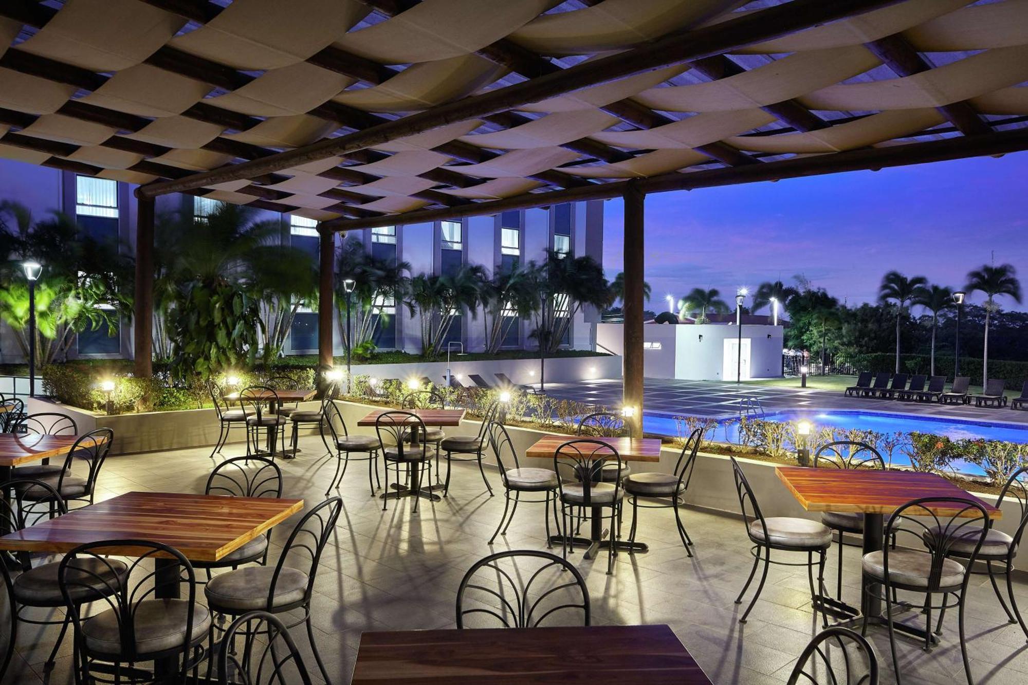 מלון Hilton Doubletree By Hilton מנאגווה מראה חיצוני תמונה